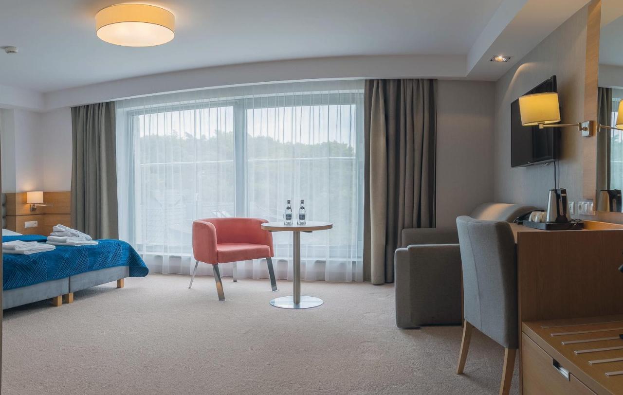 Hotel Skal Medi Spa & Resort 尤斯托尼莫斯基 外观 照片