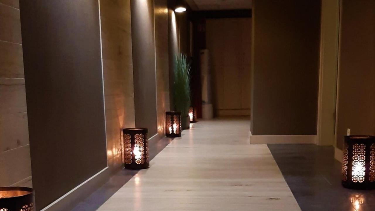 Hotel Skal Medi Spa & Resort 尤斯托尼莫斯基 外观 照片